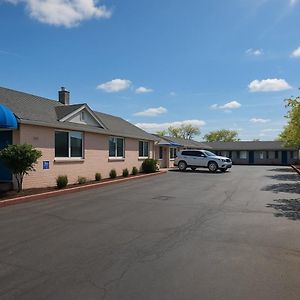 Boulevard Inn